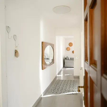 View Cozy With Small Garden