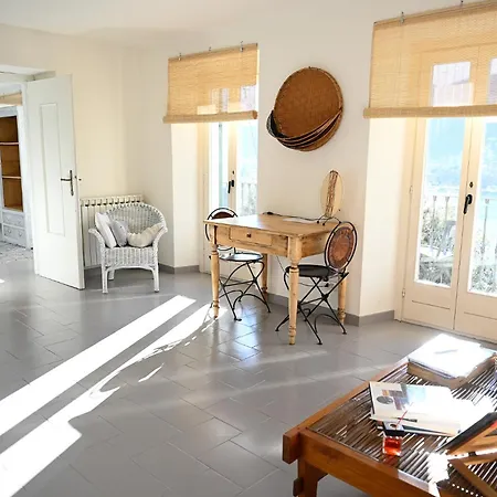 View Cozy With Small Garden *