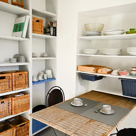 View Cozy With Small Garden Apartment